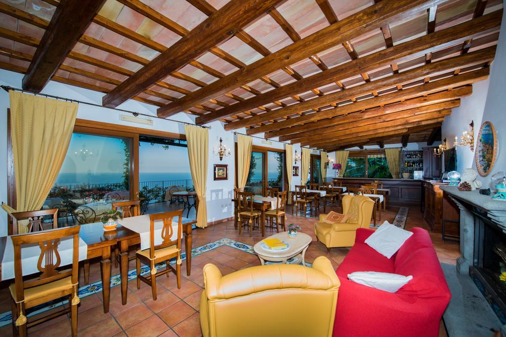 Hotel Pellegrino Praiano Exteriör bild