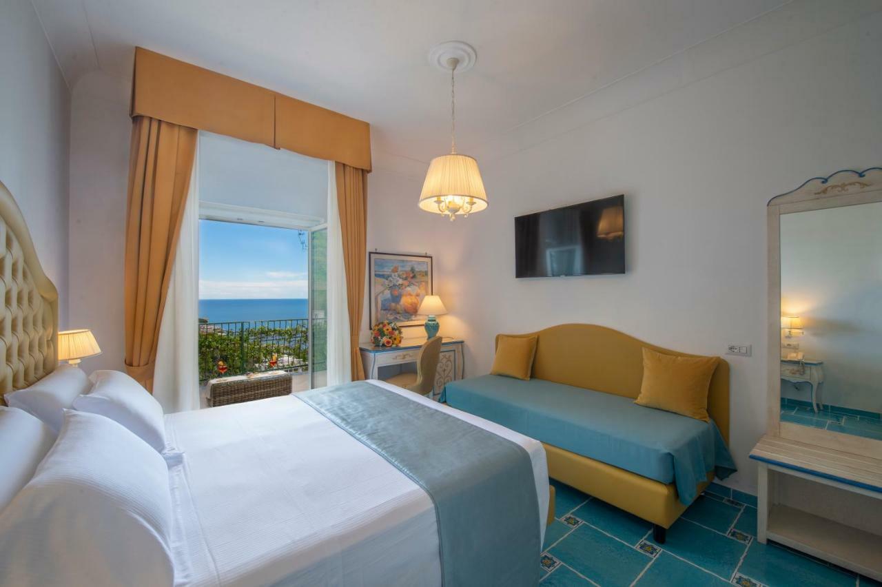Hotel Pellegrino Praiano Exteriör bild